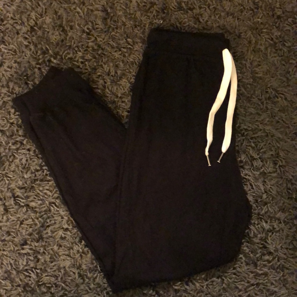 Black drawstring jogger/sweatpants
